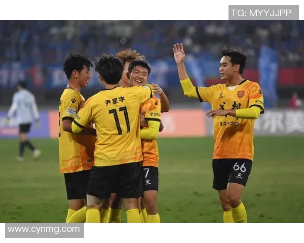 成都足球队整体压制战术解析与实战应用探讨 成都足球队整体压制战术解析与实战应用探讨